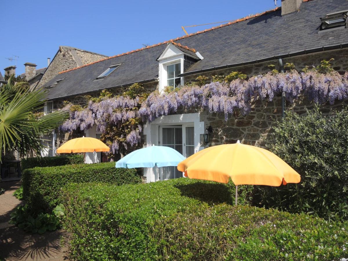 Clos De La Fontaine Динард Екстериор снимка